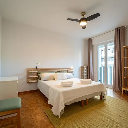 Guesthost - Comfy Flat X4 Close To The Center *