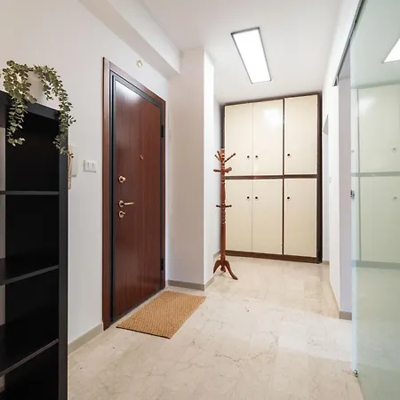 Guesthost - Comfy Flat X4 Close To The Center Apartment Triest